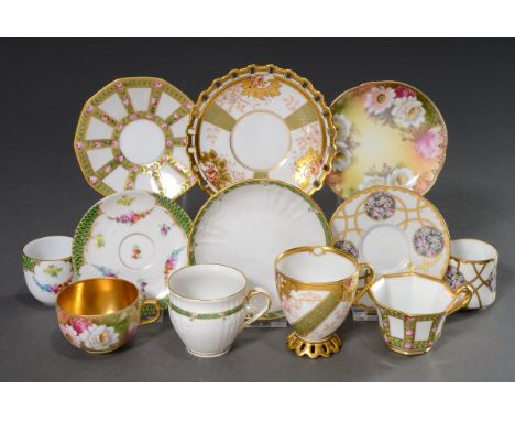 6 Diverse Mokkatassen/UT mit unterschiedlichen floralen Dekoren in Gold, Rosa- und  Grüntönen auf weißem Fond, verschiedene H