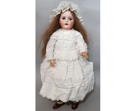 Early 20th century 'Bébé Elité' bisque head doll designed by Max Handwerck and produced by William Goebel, with blue sleeping