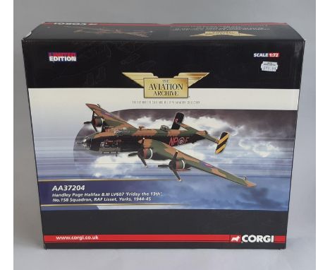 A Corgi Aviation Archive 1/72 scale model AA37204 Handley-Page Halifax BIII LV607 ('Friday the 13th') aircraft, boxed with ce