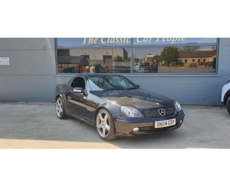 2004 MERCEDES SLK 200 KOMPRESSOR AUTOCurrent V5 present, paperwork includes service book with 13 stamps, owners manual and MO