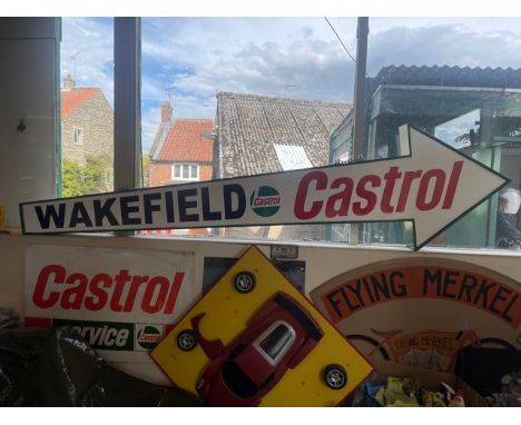 PRATT'S PERFECTION AND SHELL MOTORSPORT SIGNDouble sided arrow sign.We highly recommend that you view in person any potential