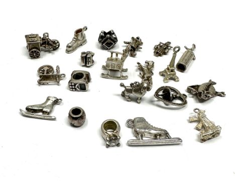 20  vintage silver charms weight 52g 