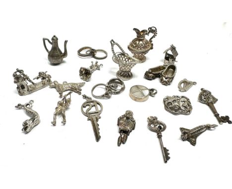 20 vintage silver charms weight 59g 