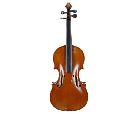 Good French violin labelled Leon Mougenot Gauche, ex-Ouvrier des les Maisons de Brussels, Lyon, Paris, Londres, 1927, the two