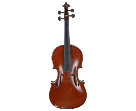 Good French violin labelled Chipot-Vuillaume, Gendre de J.-B. Vuillaume á Paris, the two piece back of faint medium curl with