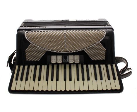 Hohner Verdi III 120 bass piano accordion with five switches, black finish, hard case 