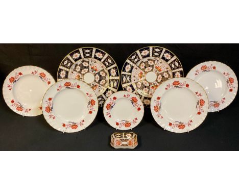 A pair of Royal Crown Derby Imari 2451 pattern dinner plates, 27cm; a 2451 pattern trinket dish; a set of five Bali pattern p