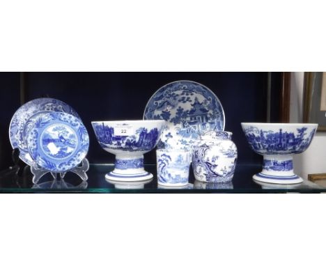 A PAIR OF BLUE AND WHITE CERAMIC PEDESTAL BOWLS and various 19th century and later blue and white ceramics