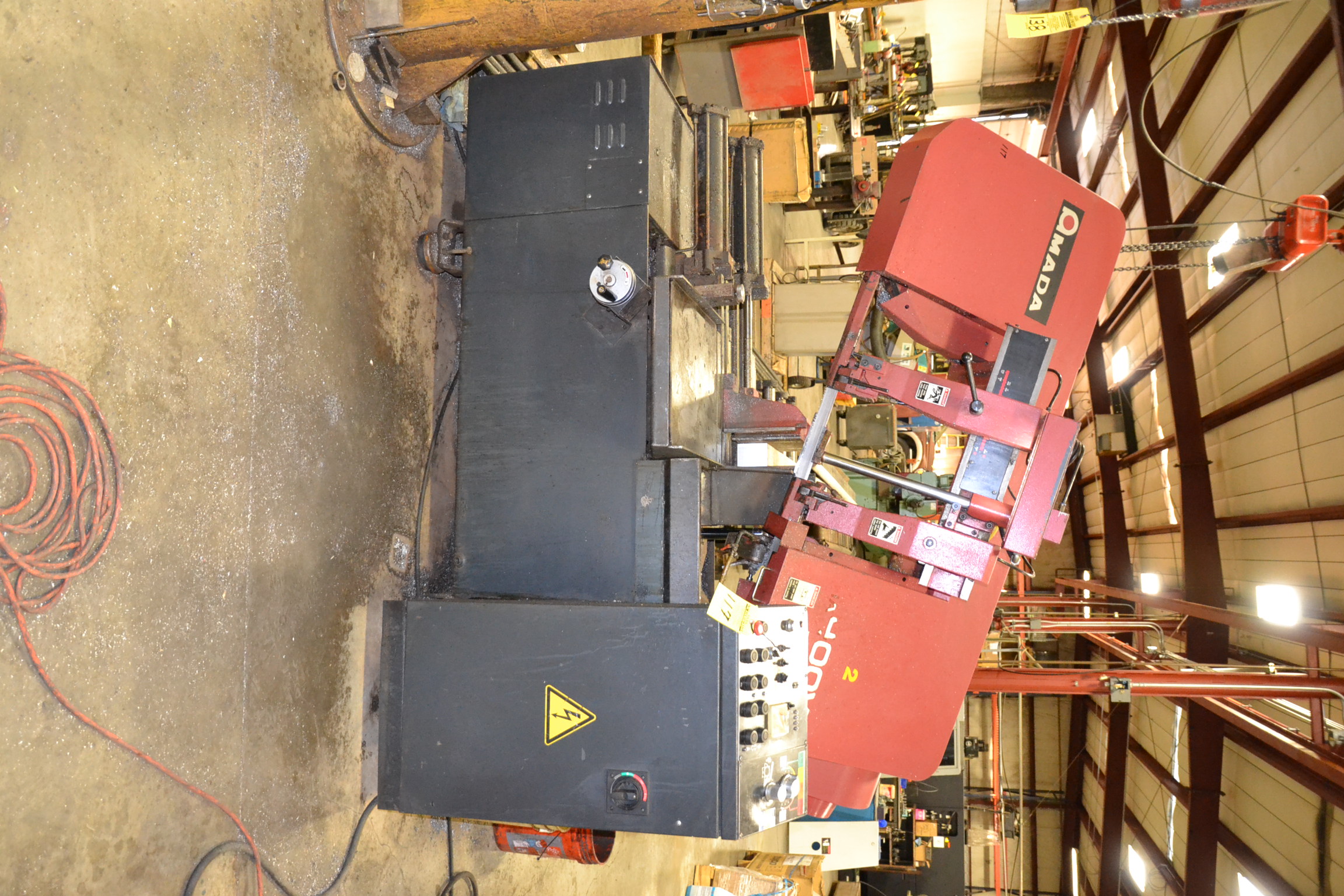 Amada Automatic Horizontal Band saw, Mdl-HA400w, 7 1/2 HP blade motor