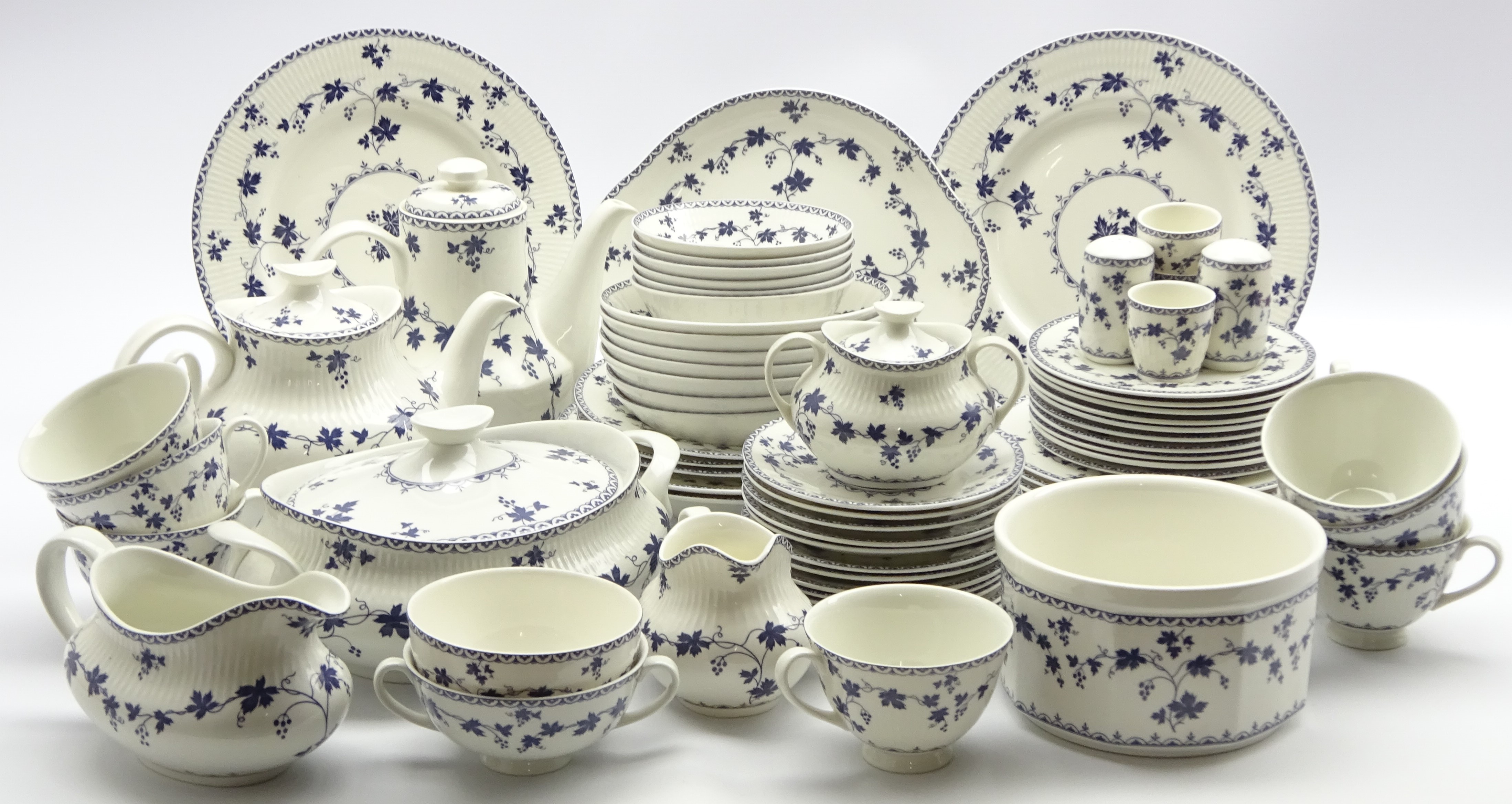 Royal Doulton Yorktown dinner and tea service including plates and