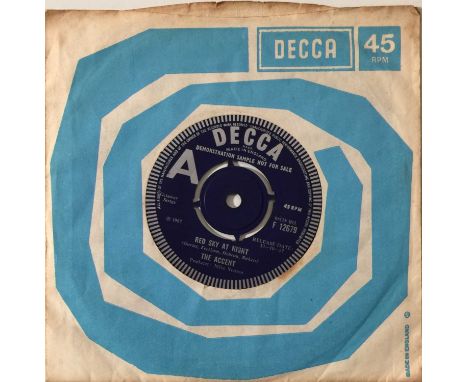 THE ACCENT - RED SKY AT NIGHT 7" (ORIGINAL UK DEMO - DECCA F 12679). Huge Psych biggy from The Accent with the incredibly har