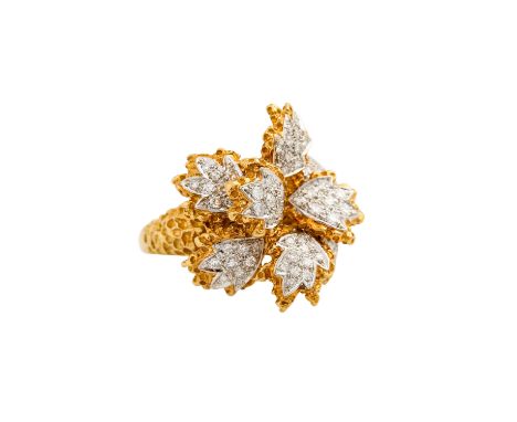  Floraler Ring mit Achtkantdiamanten zus. ca. 1 ct,   gute Farbe u. Reinheit, GG 18K, 17 gr, RW: 54, 20./21. Jh., leichte Tr