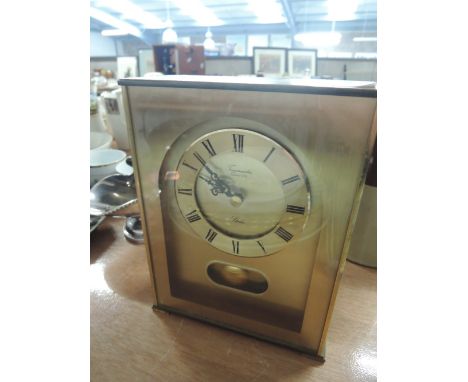 A vintage timemaster mantel clock