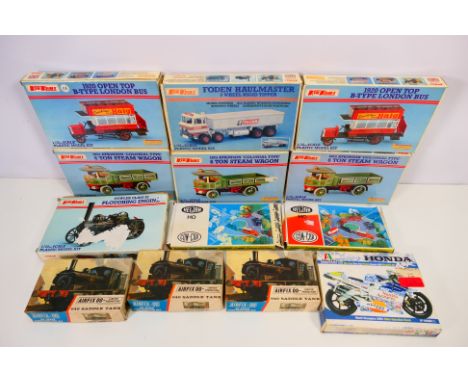 Keil Kraft - Heljan - Airfix - Italeri - A collection of predominately plastic model vehicle kits in various scales. Lot incl