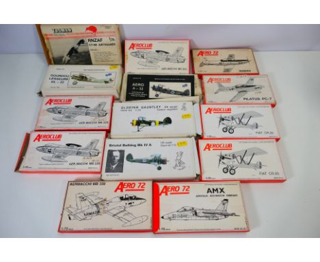 Aeroclub - Tasman - RVHP - Other - A collection of 14 polyurethane resin  / injection moulded high grade polystyrene model ai