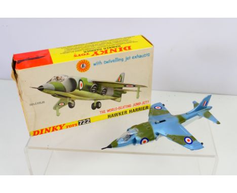 Dinky - A boxed Hawker Harrier Jump Jet # 722. The model appears in Very Good condition with light signs of age and use. The 