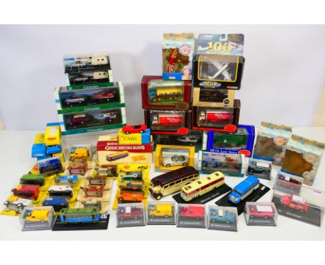 Cararama - Corgi - Lledo - Solido - Efsi - Others - A mixed group of boxed and unboxed diecast model vehicles in several scal