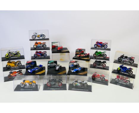 Deagostini - Quartzo - Over 20 boxed diecast models in various scales, comprising mainly of Deagostini motorcycles. Lot inclu