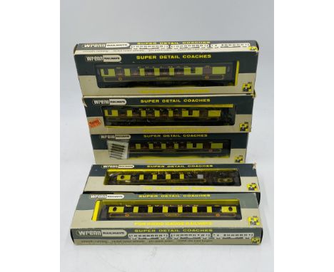 A collection of five boxed Wrenn Railways OO gauge Pullman carriages including 1st class "Audrey" car (W6002.A), Parlour "Car