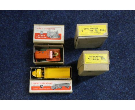Dinky Supertoys 521 Bedford articulated lorry, 563 Heavy tractor both boxed and two empty boxes for 25p diesel roller and 34c