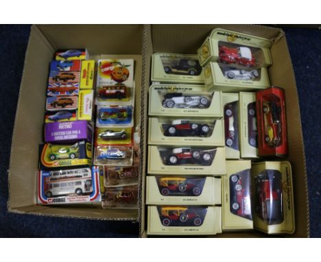 Corgi Toys 392 Bertone Shake Buggy, 471 silver jubilee bus, 58 Tom &amp; Jerry, 116 Espana 82 coach, three Wild West models, 