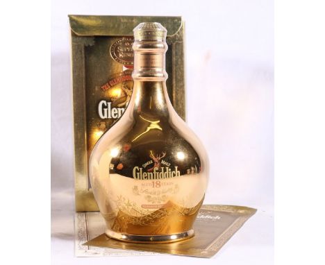 GLENFIDDICH eighteen year old superior reserve pure single malt Scotch whisky, 70cl 43% volume bottled in ceramic decanter bo