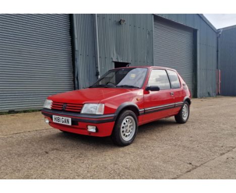 Delightfully standard, this rare, non-sunroof 1.6 GTI is on offer from seven years of caring ownership. Very smart, 1.6-litre