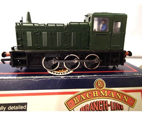 Bachmann 31-350 class 03 diesel, BR Green, unnumbered, painted rods, goods condition, box with wear. No paperwork. P&amp;P Gr