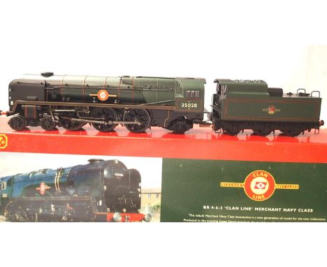 Hornby R2169 Merchant Navy class, Clan Line 35028, Green Late Crest, excellent condition, box with wear. P&amp;P Group 1 (£14