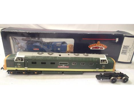 Bachmann 32-525A Deltic, 55002 Kings Own Yorkshire Light Infantry, green, missing bogie, buffers, glazing etc, spares or repa