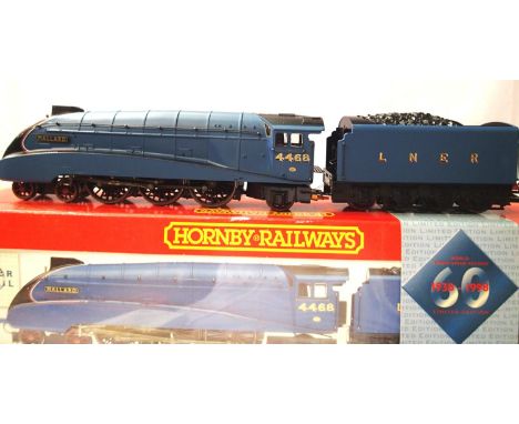 Hornby R2059 class A4 locomotive, Mallard, Blue LNER 4468, limited edition 0525/1500, excellent condition, box with wear. P&a