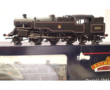 Bachmann 32-352 class 4MT tank 80032, Black Early Crest, excellent condition, box with wear. P&amp;P Group 1 (£14+VAT for the