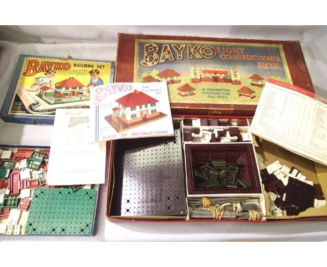 Bayko Light constructional set no 2 and Bayko no O set, containing bricks, parts, books etc but unchecked for completeness, b