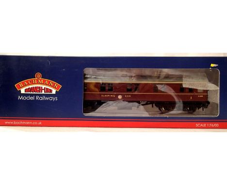 Bachmann 39500, MK1 sleeping car first class. In excellent condition, boxed. P&amp;P Group 1 (£14+VAT for the first lot and £