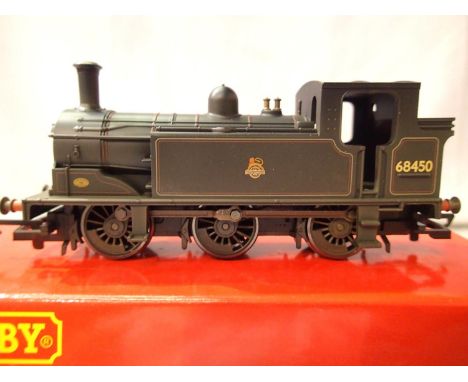 Hornby R2324 class J83 locomotive 68450, Black Early Crest, weathered, excellent condition, box with wear. P&amp;P Group 1 (£