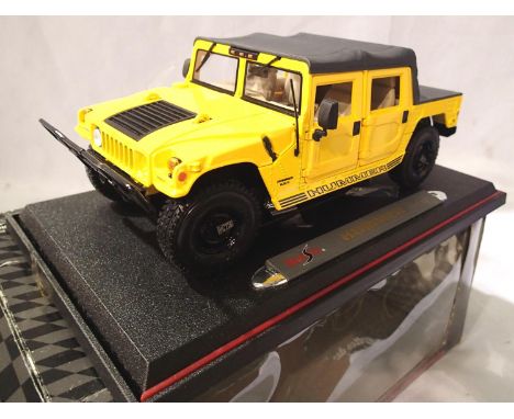 Maisto 1/18 scale Hummer soft top, yellow/black excellent condition, box is fair. P&amp;P Group 1 (£14+VAT for the first lot 