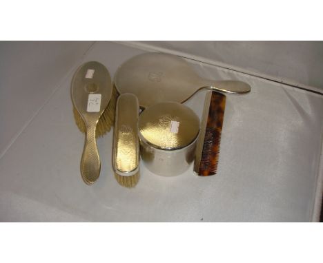 Silver back dressing table set (harlequin) including powder jar 275 g , 2 brushes and mirror and comb London 1917 by William 