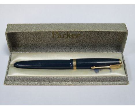 CASED VINTAGE PARKER PEN WITH 14k GOLD NIB 