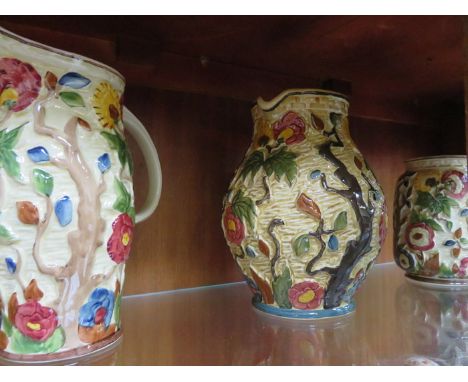 THREE PIECES OF INDIAN TREE CERAMIC 