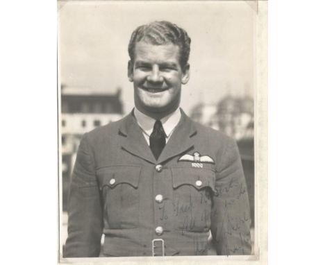 Battle of Britain veteran Air Commodore Alan Deere signed photo Superb sepia 20x15cm portrait photograph signed by Battle of 
