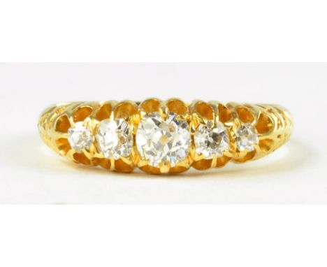 A VICTORIAN DIAMOND FIVE STONE RING IN 18CT GOLD, CHESTER 1891, 3.3G GROSS