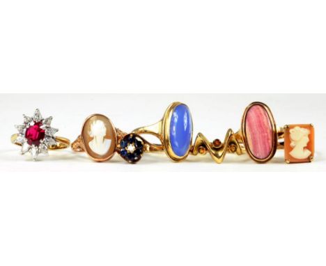 SEVEN GOLD RINGS, VARIOUSLY GEM SET, 24G GROSS