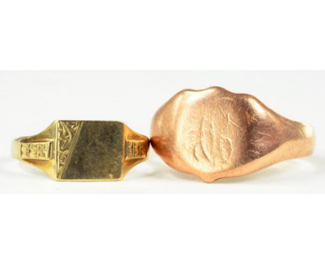 TWO 9CT GOLD SIGNET RINGS, 7.6G