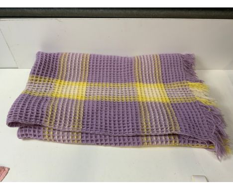 Large Vintage Welsh Wool Waffle Throw/Blanket - 186cm x 138cm 