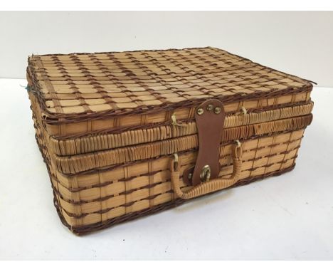 Picnic Hamper and Contents 