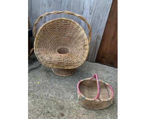 2x Vintage Baskets 