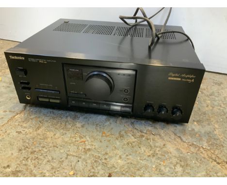 Technics Amplifier - Model SU-X520D 