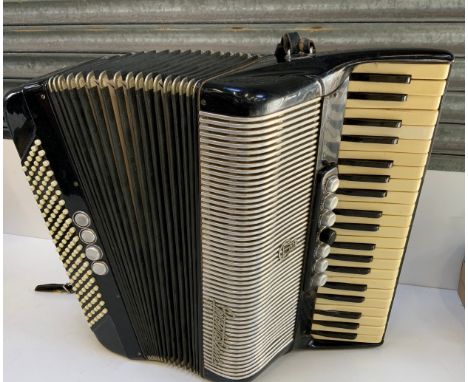 1950s - 1960s Frontalini Accordion - Full Sized Model  120 Bass Buttons, 41 Treble Keys - Bass Action has Fallen in - Strap i