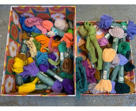 Storage Box of Tapestry Wool 