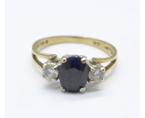 A 9ct gold, sapphire and white stone ring, 1.6g, K 